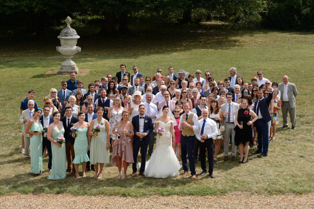Les photos de groupes sont toujours intégrées aux prix d'un photographe pour mariage